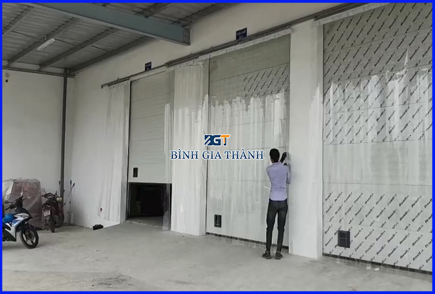 LẮP ĐẶT RÈM PVC CHÂT LƯỢNG