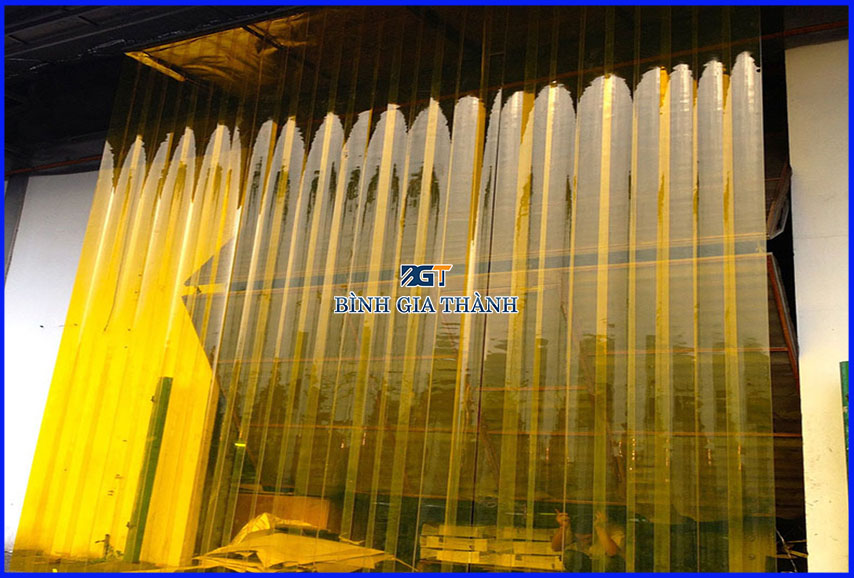 LẮP MÀN NHỰA PVC CHỐNG CÔN TRÙNG TẠI TPHCM