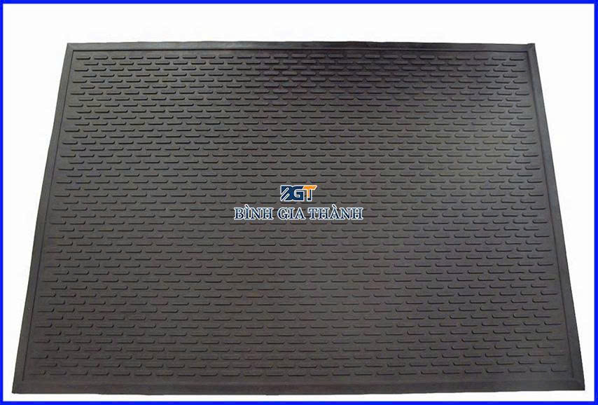 cao-su-lot-san-chui chan