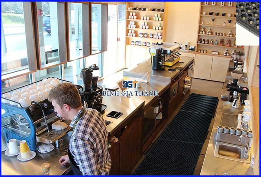 cao-su-chong-truot-khu-vuc-pha-che