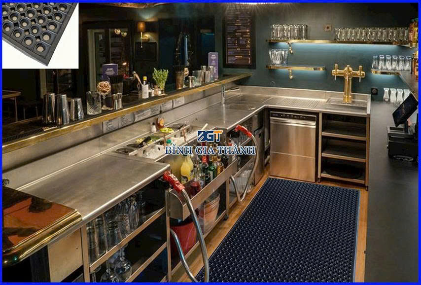 cao-su-chong-truot-khu-vuc-pha-che