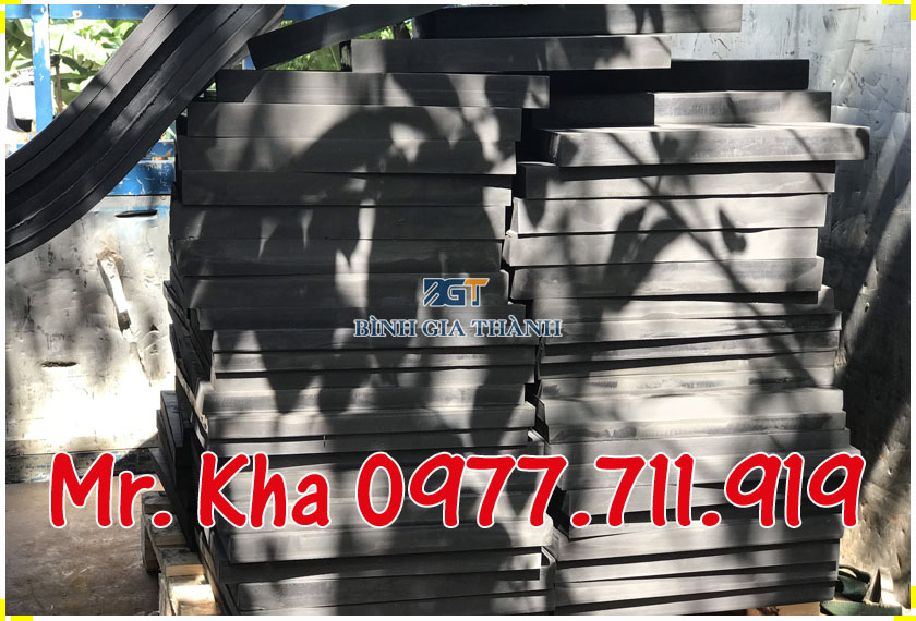 CAO SU TẤM 500x500x50(MM)