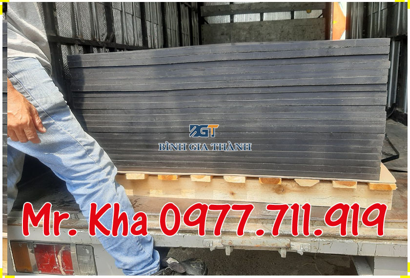 CAO SU TẤM LÓT SÀN DÀY 20MM (2 PHÂN)