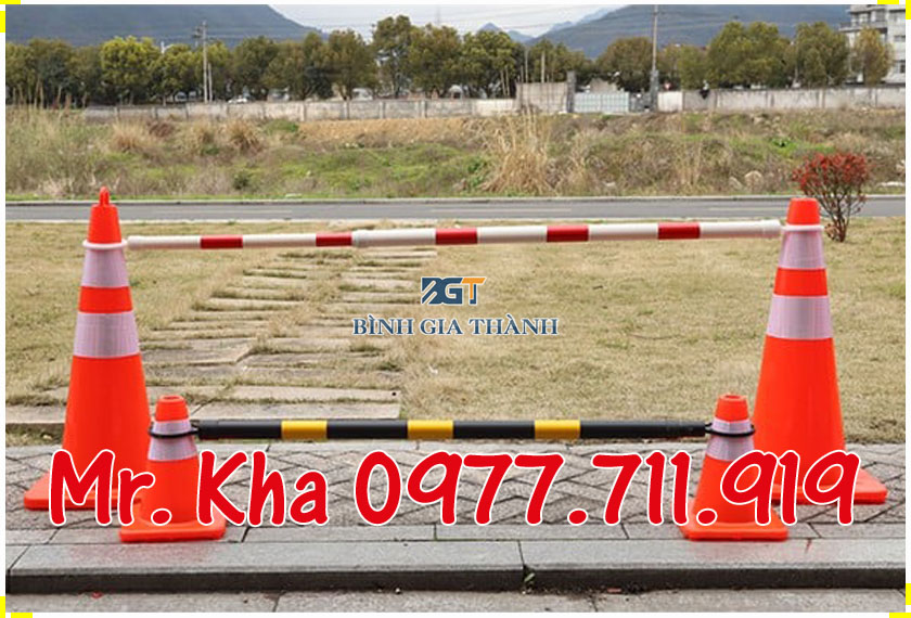 CỌC TIÊU CHÓP NÓN PHẢN QUANG GIAO THÔNG