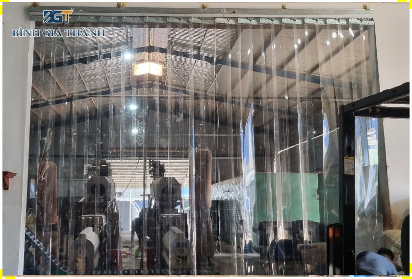 LẮP ĐẶT MÀN NHỰA PVC TẠI TÂN UYÊN - BÌNH DƯƠNG