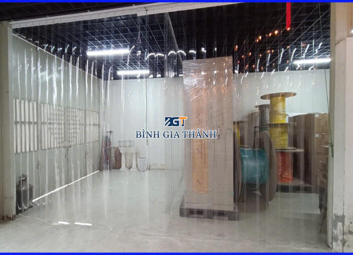 MÀN NHỰA PVC TRẮNG TRONG NGĂN PHÒNG LẠNH MÀN NHỰA PVC TRẮNG TRONG NGĂN PHÒNG LẠNH