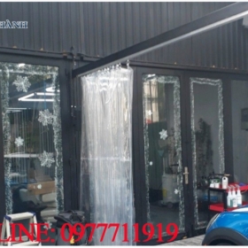 MÀN NHỰA PVC DÙNG TRONG KHU VỰC RỬA XE