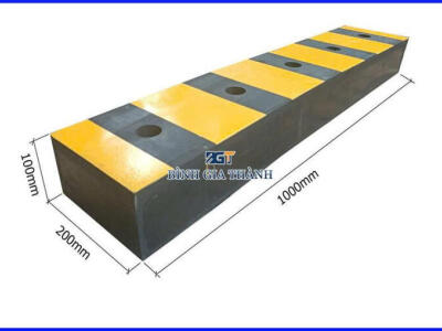 CAO SU CHỐNG VA ĐẬP GẮN VÀO NHÀ XƯỞNG