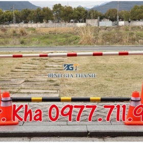 CỌC TIÊU CHÓP NÓN PHẢN QUANG GIAO THÔNG