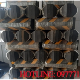 CỤC CHẶN BÁNH XE CAO SU BGT 01