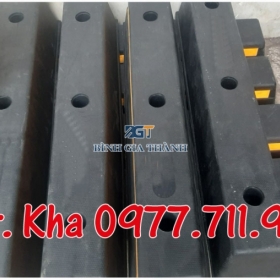 CỤC CHẶN LÙI BÁNH XE Ô TÔ