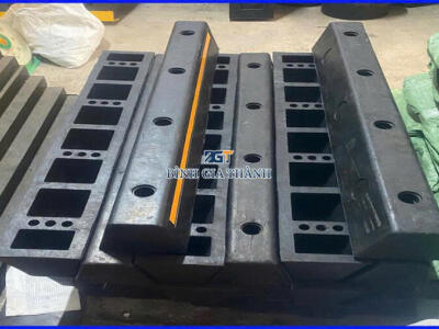 CỤC CHẶN LÙI XE 120x150x1000mm