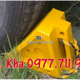 CỤC CHẶN LÙI XE CAO SU CỤC CHẶN LÙI XE CAO SU