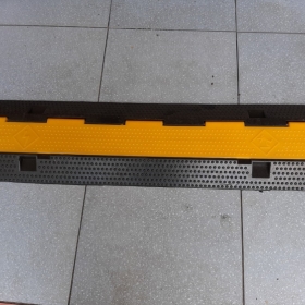 GỜ GIẢM TỐC BẢO VỆ CÁP 2 RÃNH BÌNH GIA THÀNH GỜ GIẢM TỐC BẢO VỆ CÁP 2 RÃNH BÌNH GIA THÀNH