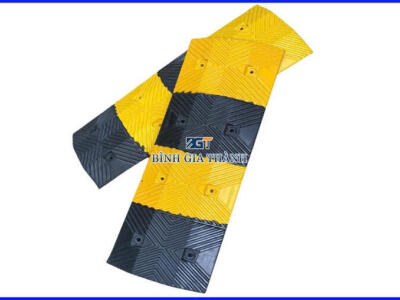 GỜ GIẢM TỐC CAO SU CÓ PHẢN QUANG VÀNG ĐEN