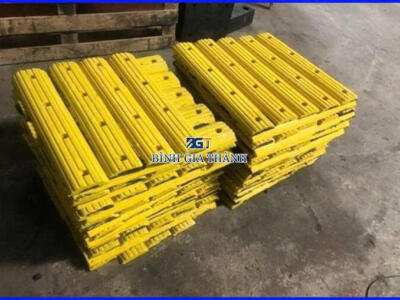 GỜ GIẢM TỐC CHO XE MÁY BẰNG CAO SU