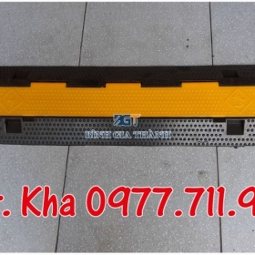 GỜ GIẢM TỐC CÓ ỐNG LUỒN DÂY ĐIỆN