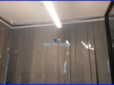 MÀN NHỰA PVC MÀU XÁM GHI VÀ TRẮNG SỮA MÀN NHỰA PVC MÀU XÁM GHI VÀ TRẮNG SỮA