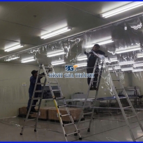 MÀN NHỰA PVC TRONG SUỐT NGĂN LẠNH CHO PHÒNG SẠCH