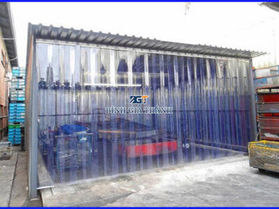 MÀN RÈM NHỰA PVC CÓ GÂN ĐÔI