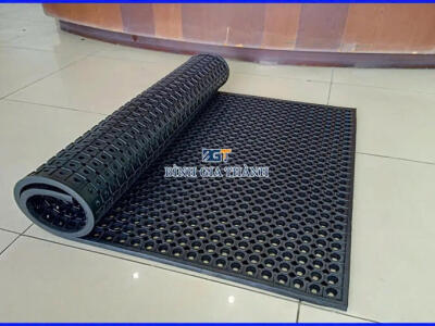 TẤM CAO SU CHỐNG TRƯỢT CHO HỒ BƠI