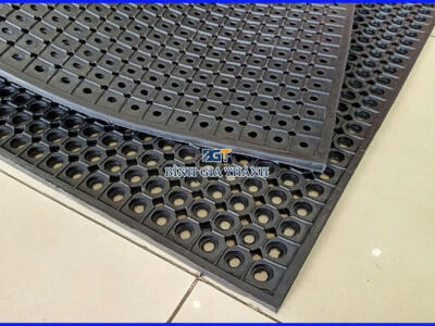 TẤM CAO SU CHỐNG TRƯỢT CHO HỒ BƠI