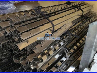 TẤM PVC CHẮN CÔN TRÙNG 