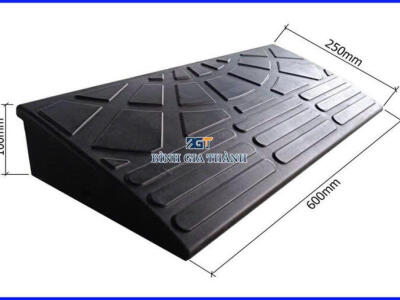 TẤM SÀN DỐC CAO SU