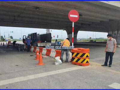 THÙNG CHỐNG VA DẢI PHÂN CÁCH