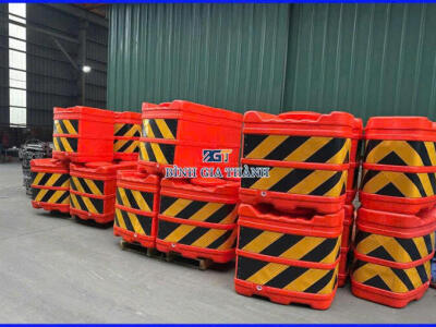 THÙNG CHỐNG VA DẢI PHÂN CÁCH