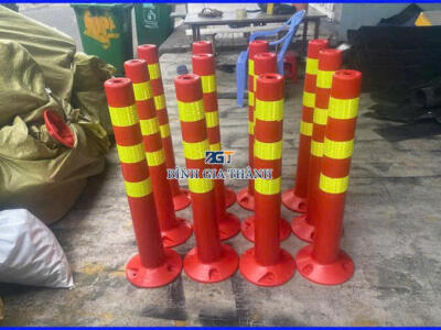 TRỤ CẢNH BÁO AN TOÀN ĐƯỜNG BỘ