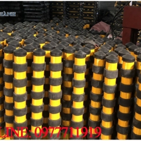 TRỤ TIÊU CAO SU CHỐNG VA ĐẬP