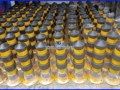 TRỤ TIÊU BẰNG SẮT BỌC CAO SU